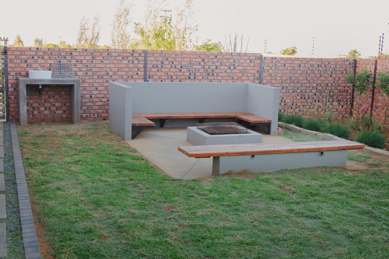 Figberry Guestrooms Bloemfontein Extérieur photo